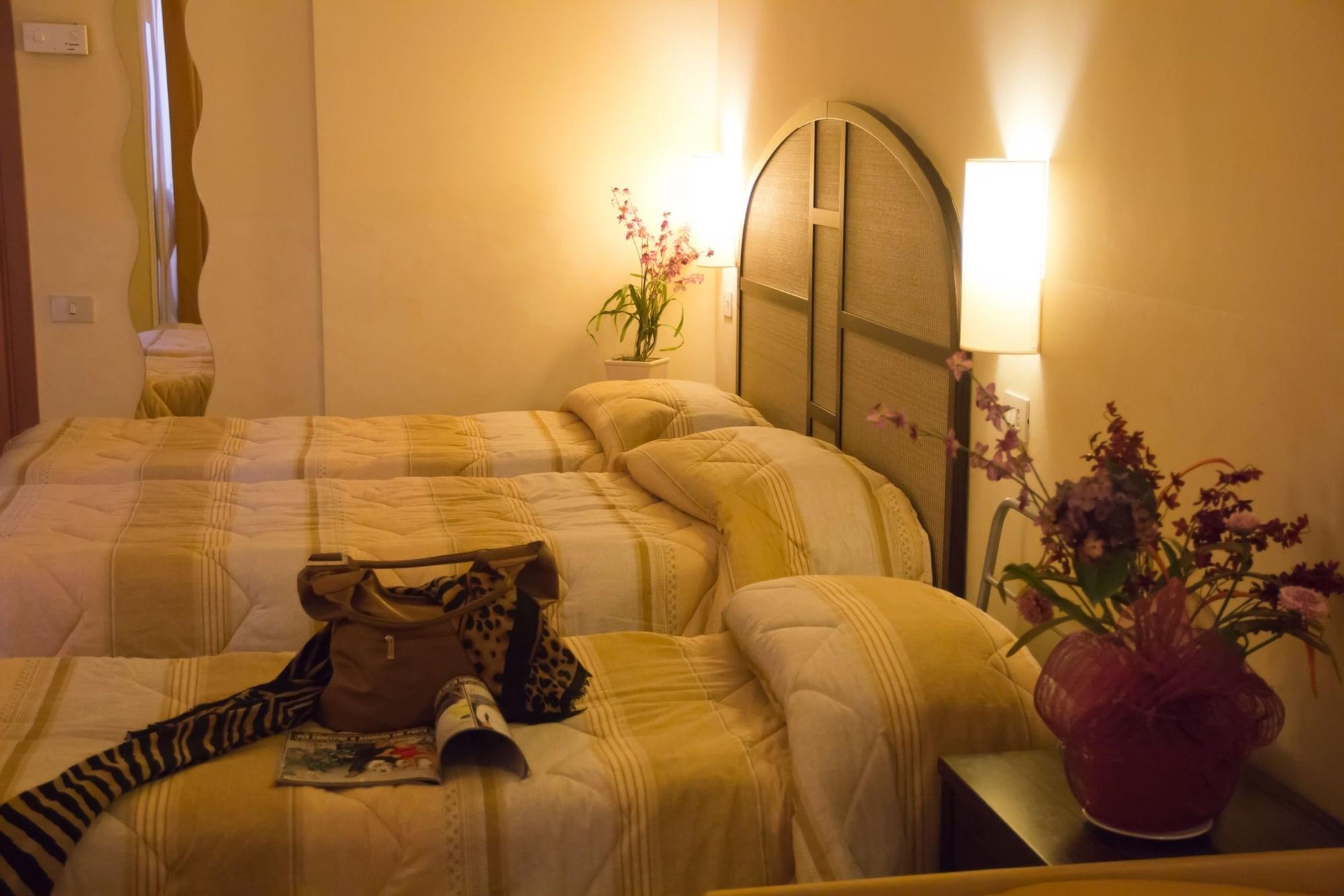 Hotel Novecento Roma Esterno foto