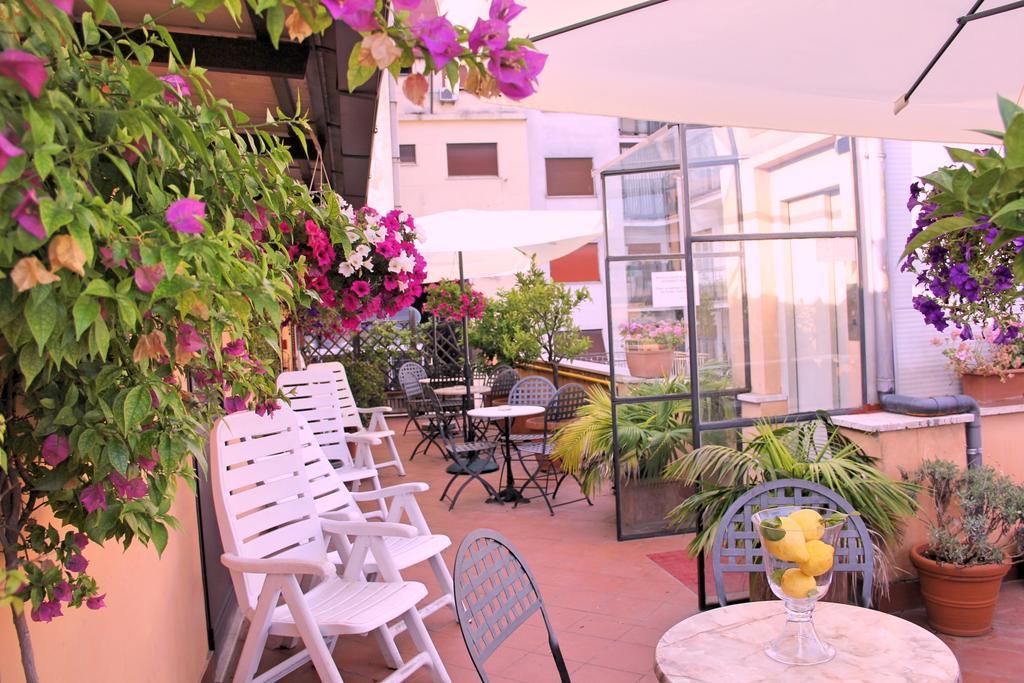Hotel Novecento Roma Esterno foto