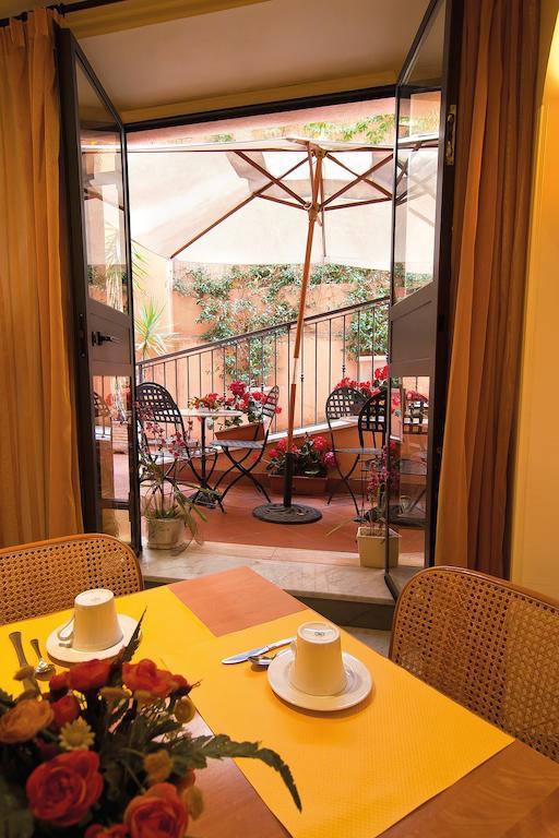 Hotel Novecento Roma Esterno foto