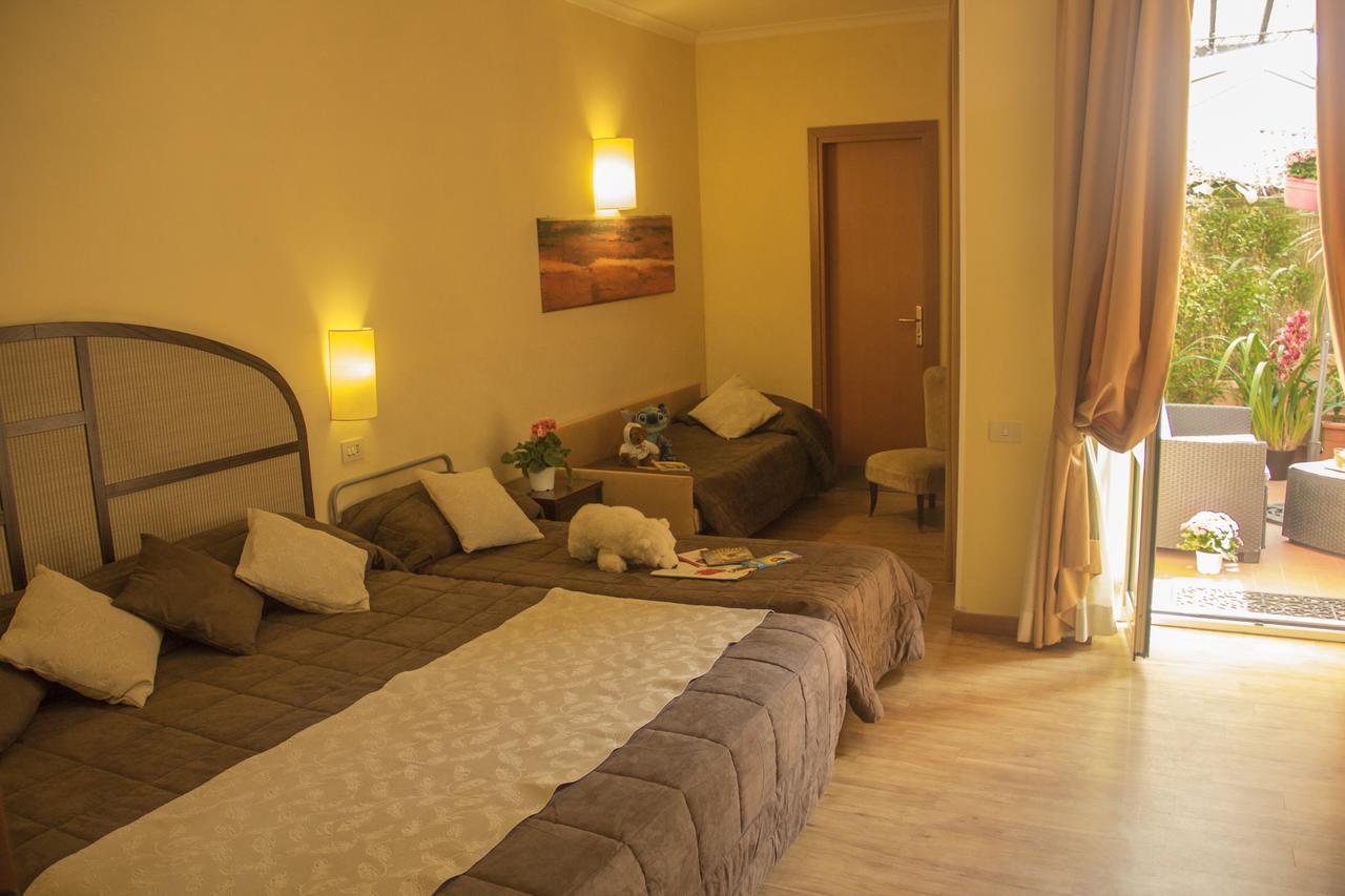 Hotel Novecento Roma Esterno foto