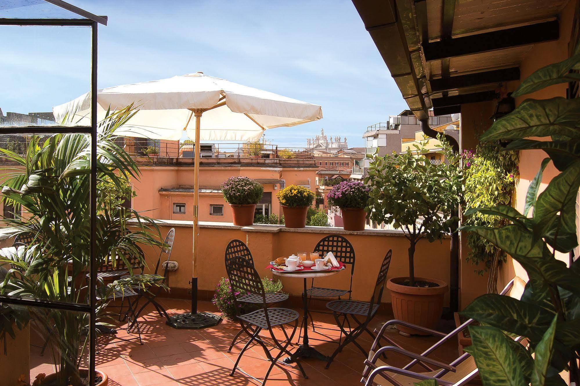 Hotel Novecento Roma Esterno foto
